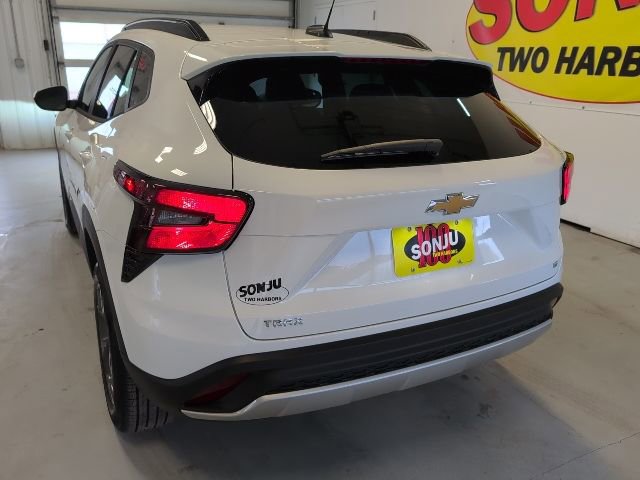 New 2026 Chevrolet Trax LT w/ LT Convenience Package FWD image 31
