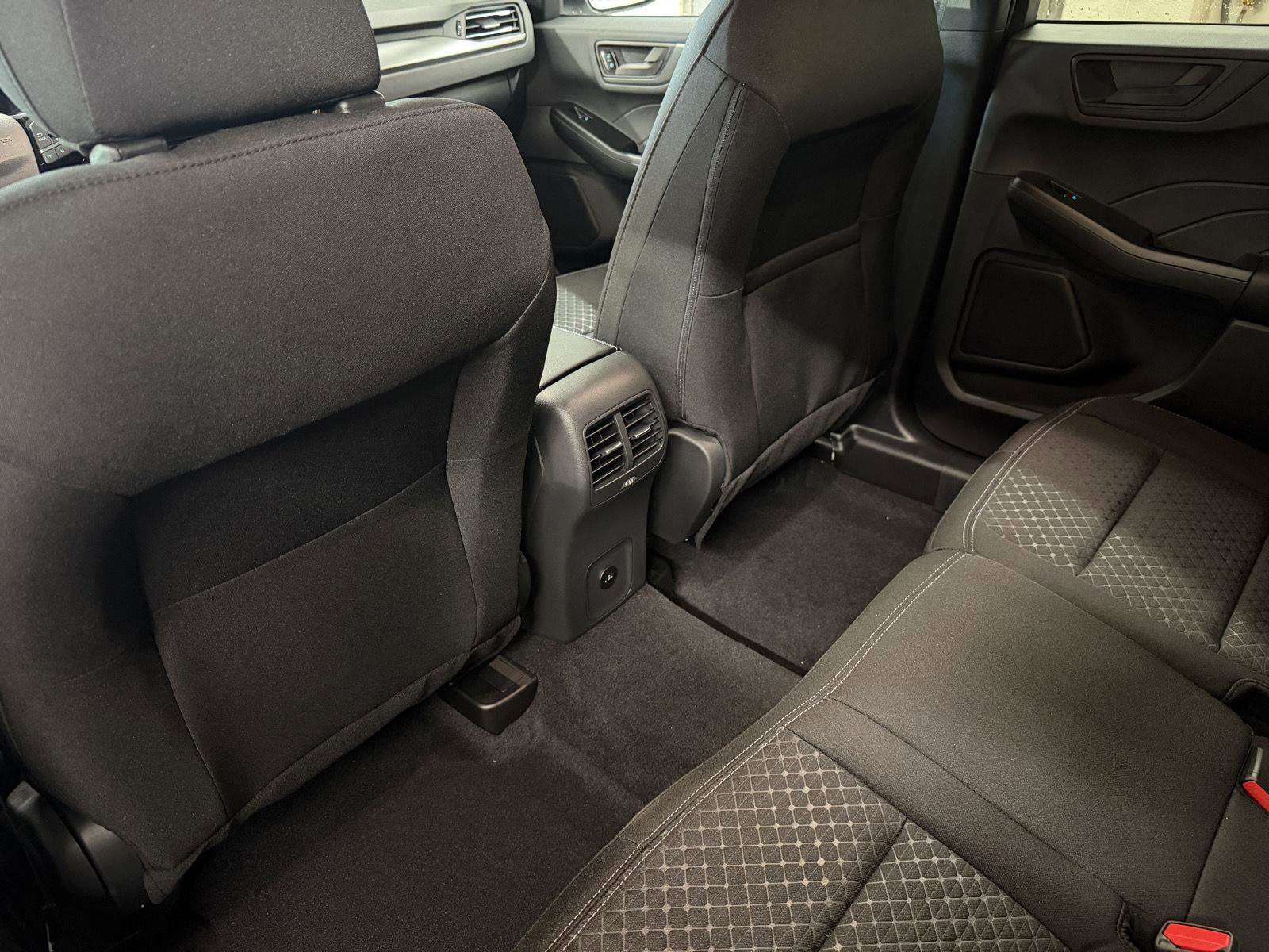 New 2026 Ford Escape Active w/ Cold Weather Package image 17