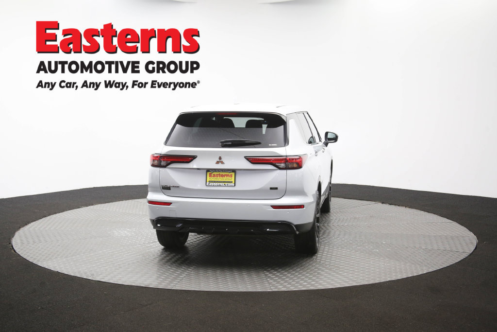 Used 2023 Mitsubishi Outlander SE Black Edition AWD/4WD image 41