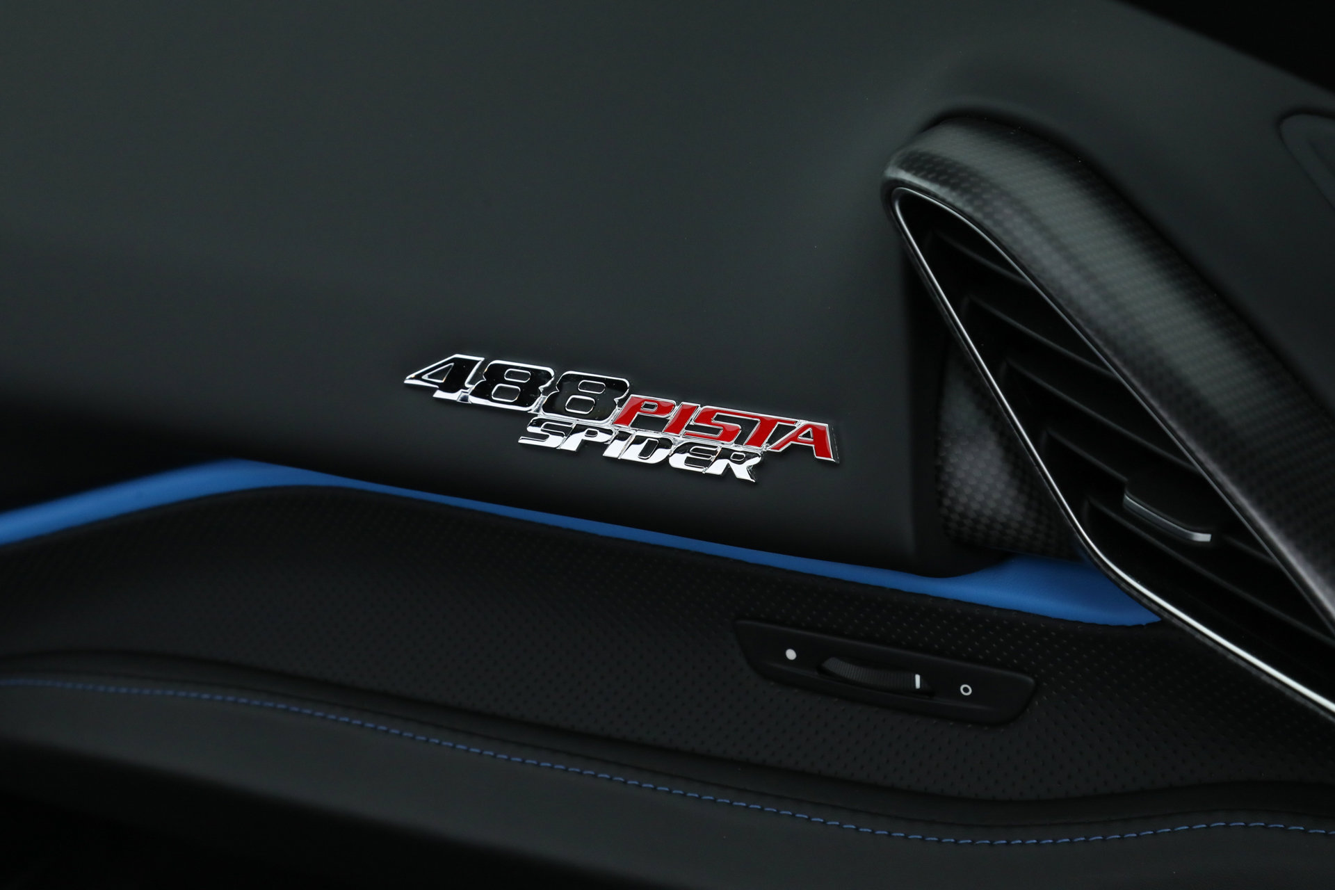 Certified 2019 Ferrari 488 Pista Spider image 24