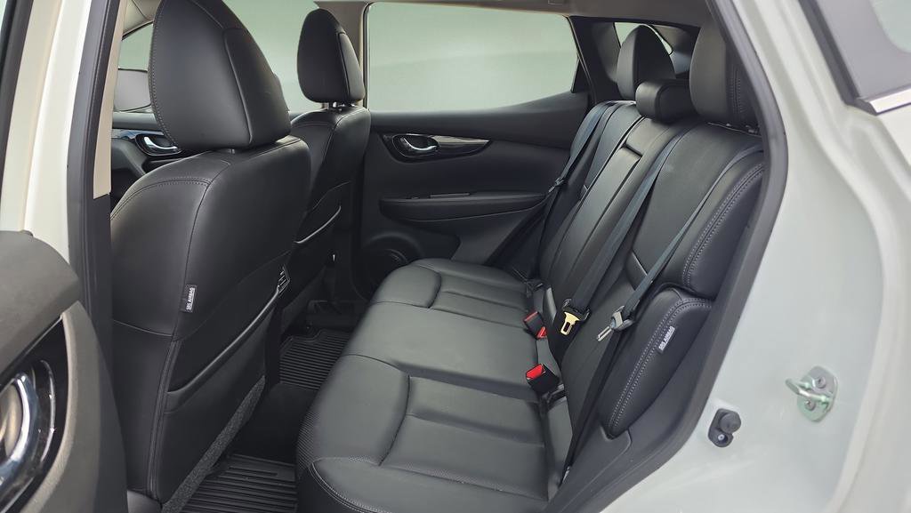 Used 2022 Nissan Rogue Sport SL w/ Premium Package image 24