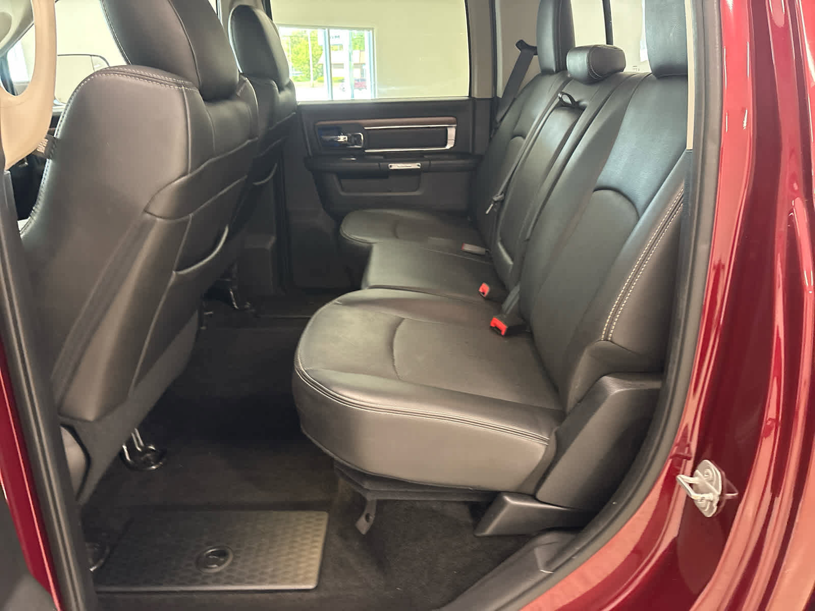 Used 2016 RAM 2500 Laramie AWD/4WD image 10