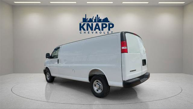 New 2025 Chevrolet Express 2500 Work Van 3D Extended Cargo Van w/ Driver Convenience Package image 3