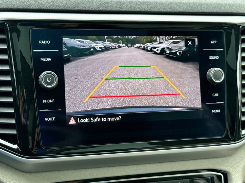 Used 2022 Volkswagen Atlas SE w/ Panoramic Sunroof Package image 23