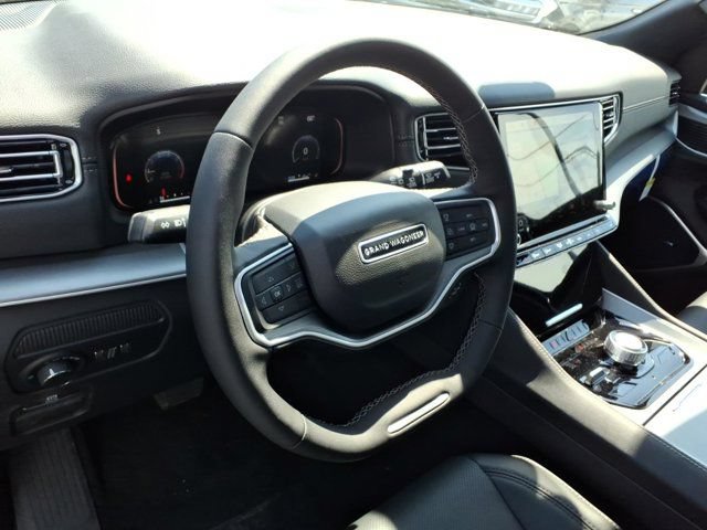 New 2026 Jeep Grand Wagoneer L 4WD w/ Premium Group I image 6