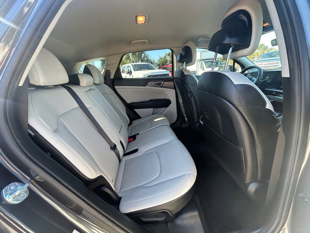 Used 2024 Kia Sportage EX FWD image 28