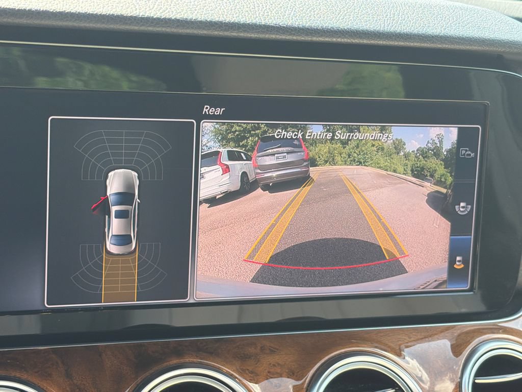 Used 2018 Mercedes-Benz E 300 image 33