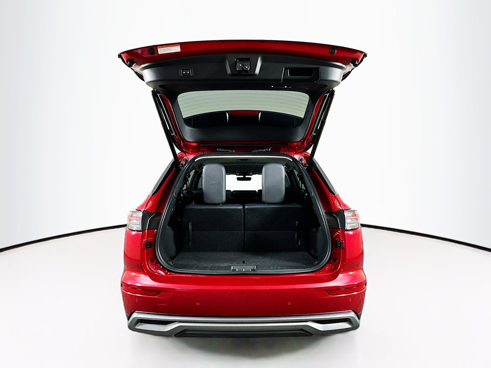 Used 2025 Mitsubishi Outlander SE image 31