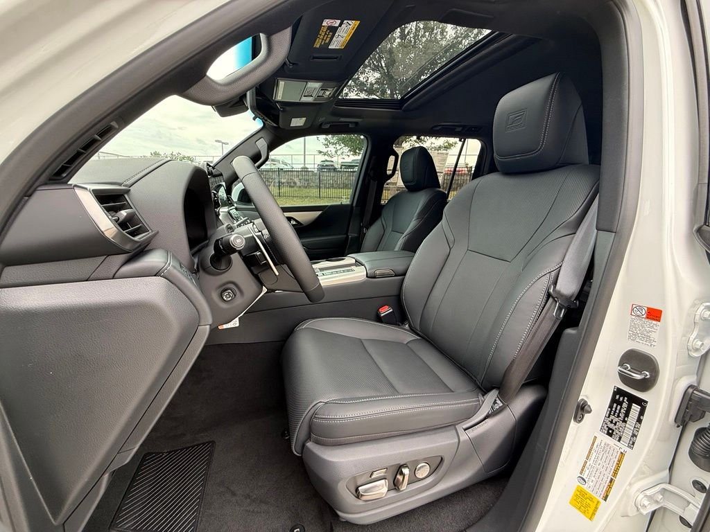New 2026 Lexus LX 700h F Sport AWD/4WD image 5