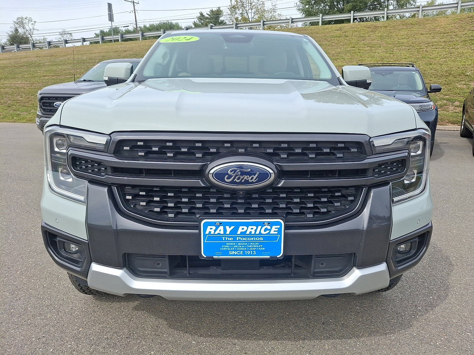 Certified 2024 Ford Ranger Lariat w/ FX4 Off-Road Package image 2