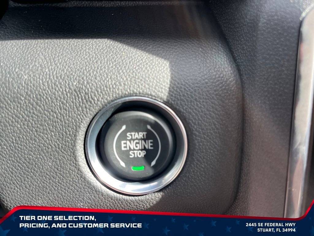 New 2026 GMC Acadia AT4 w/ Luxury Package AWD/4WD image 21
