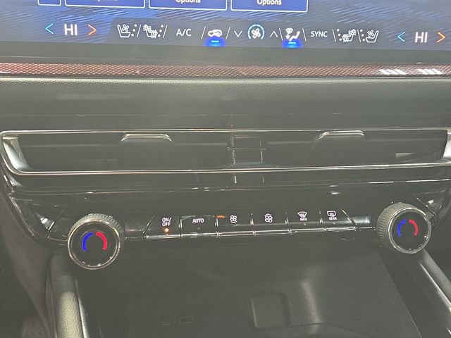 Used 2024 Chevrolet Traverse RS w/ LPO, Floor Liner Package image 25