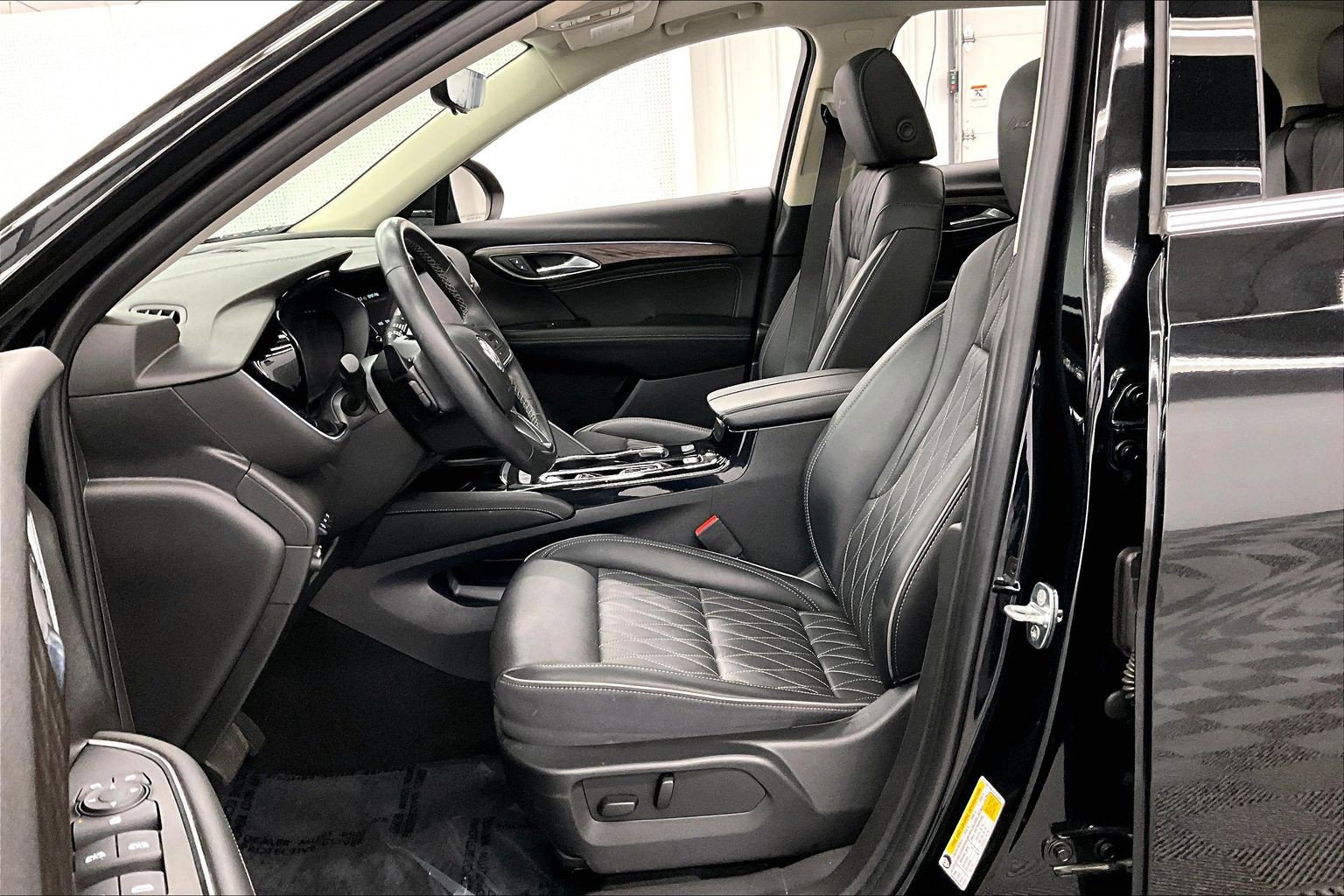 Used 2023 Buick Envision Avenir AWD/4WD image 24