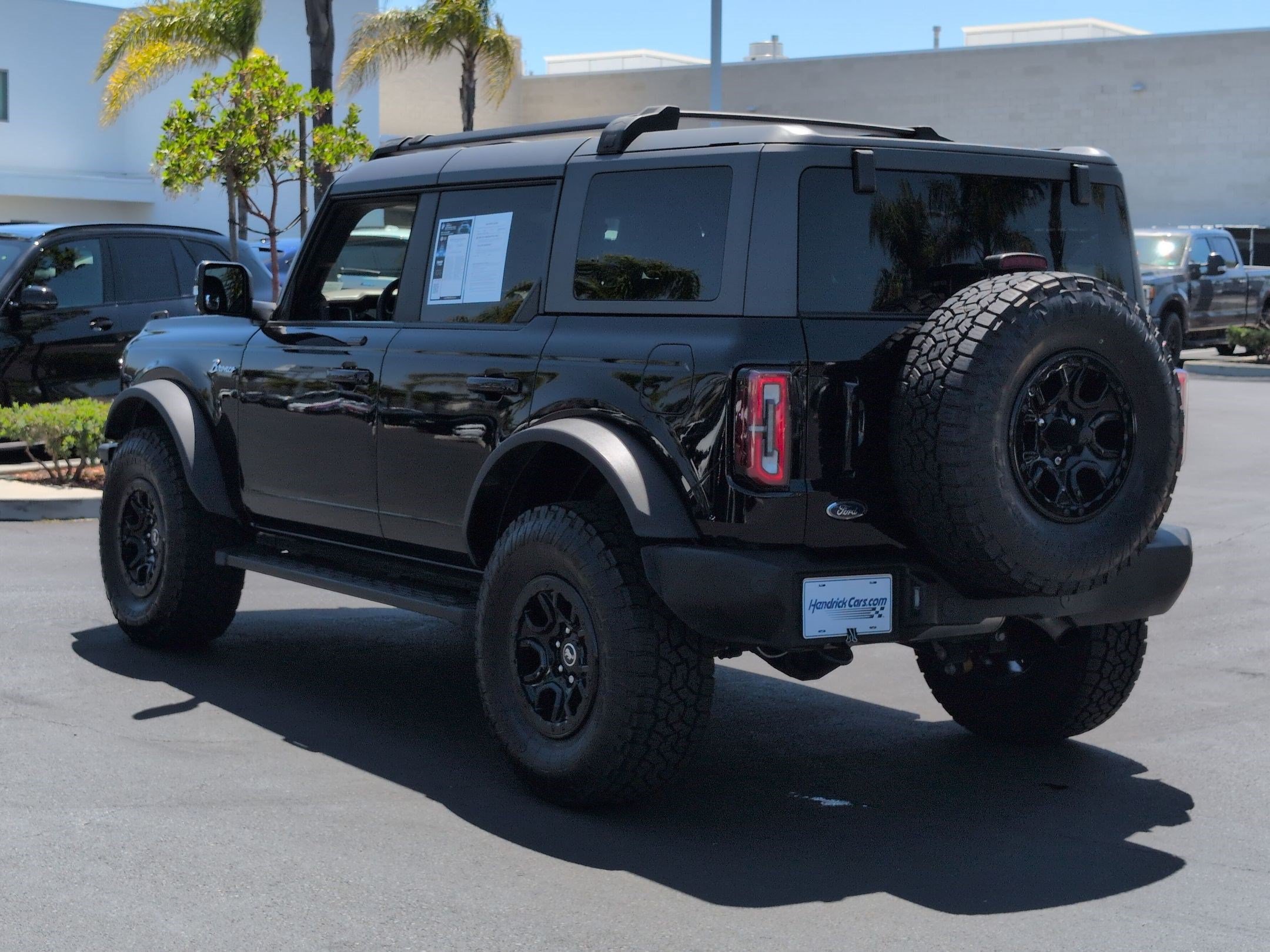 Used 2023 Ford Bronco Outer Banks w/ Sasquatch Package AWD/4WD image 8
