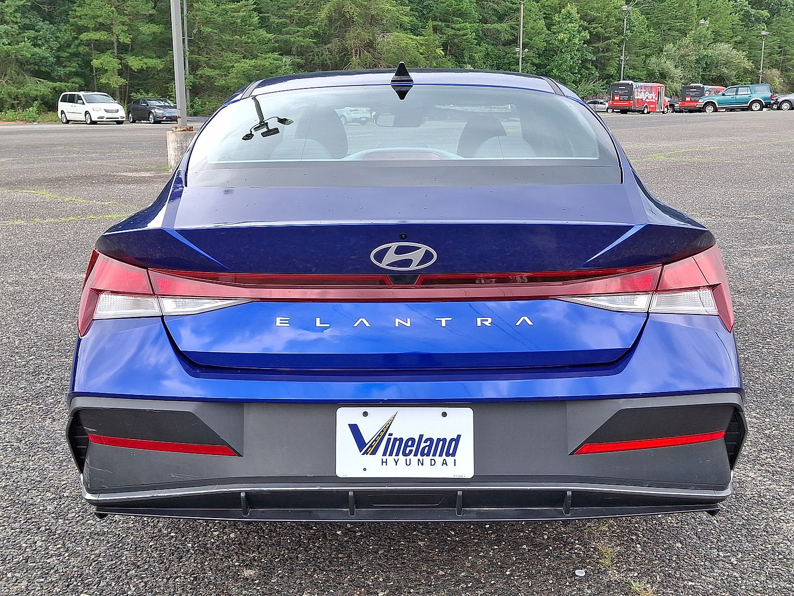 Certified 2025 Hyundai Elantra SE FWD image 28