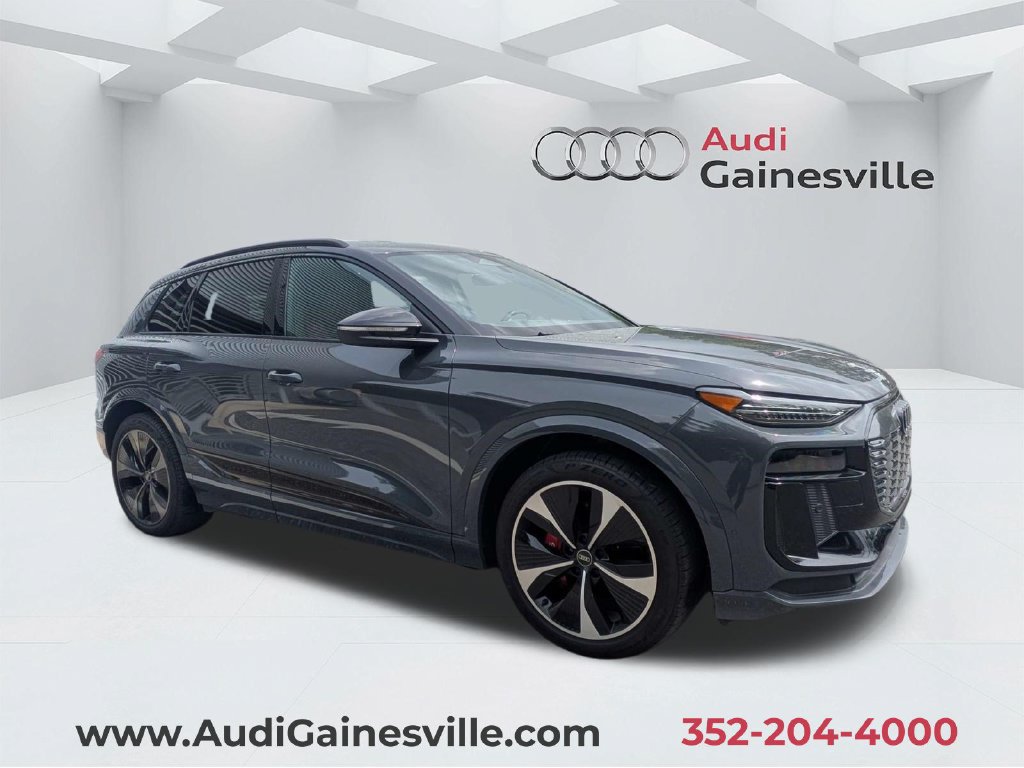 Used 2025 Audi SQ6 e-tron Prestige w/ Red Edition One AWD/4WD image 1