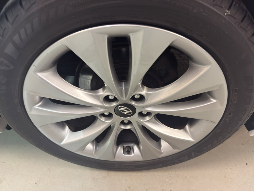 Used 2014 Hyundai Azera image 34