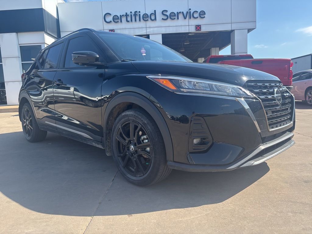 Used 2021 Nissan Kicks SR w/ SR Premium Package image 1