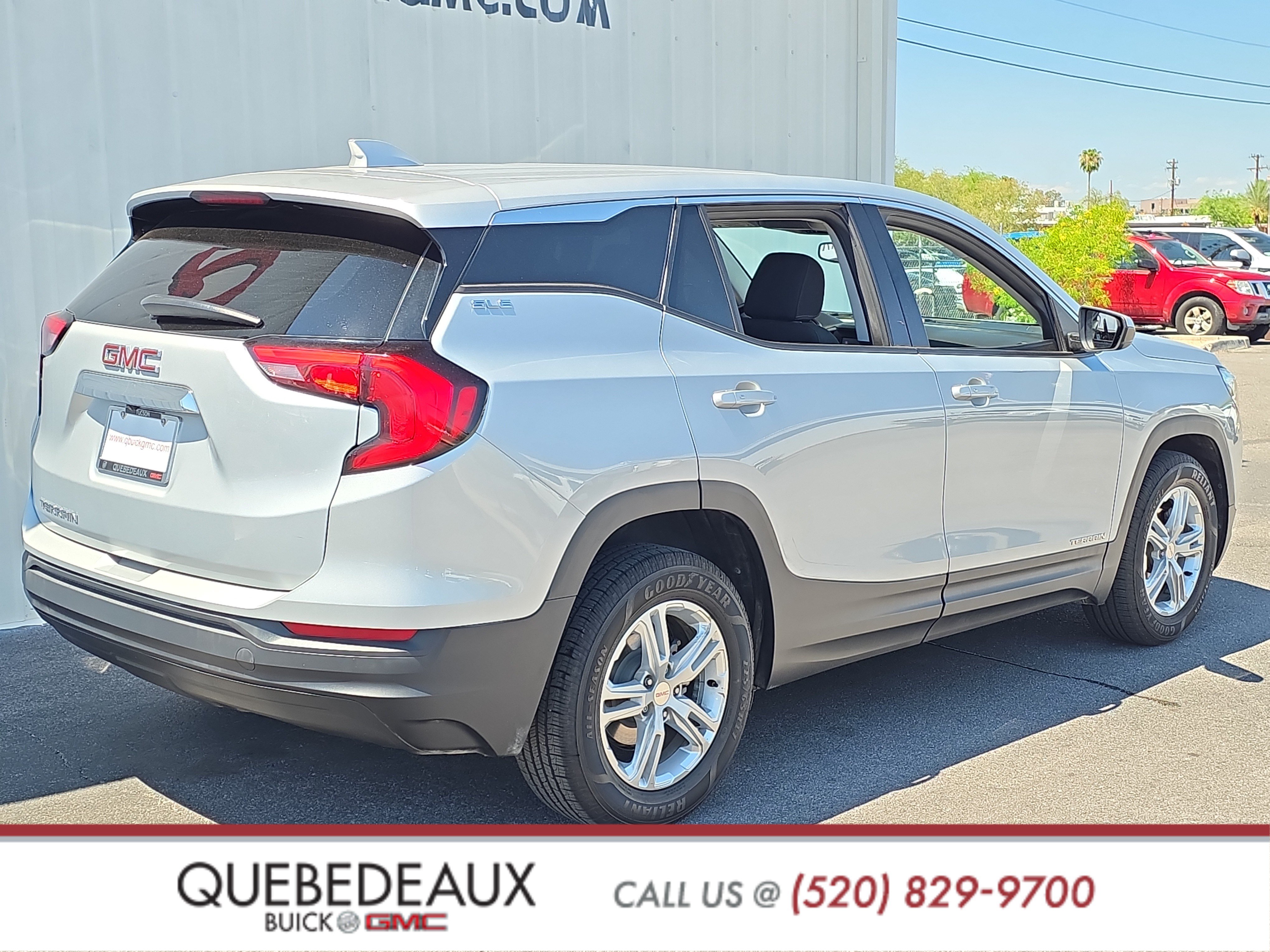 Used 2020 GMC Terrain SLE FWD image 7