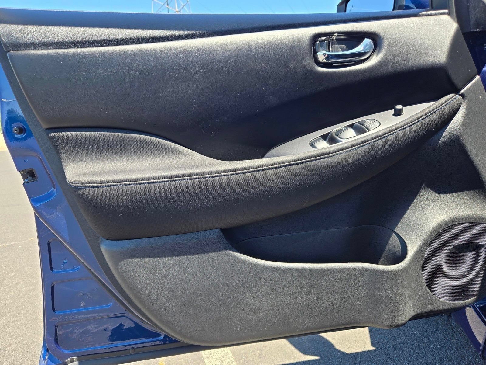 Used 2022 Nissan Leaf S FWD image 14