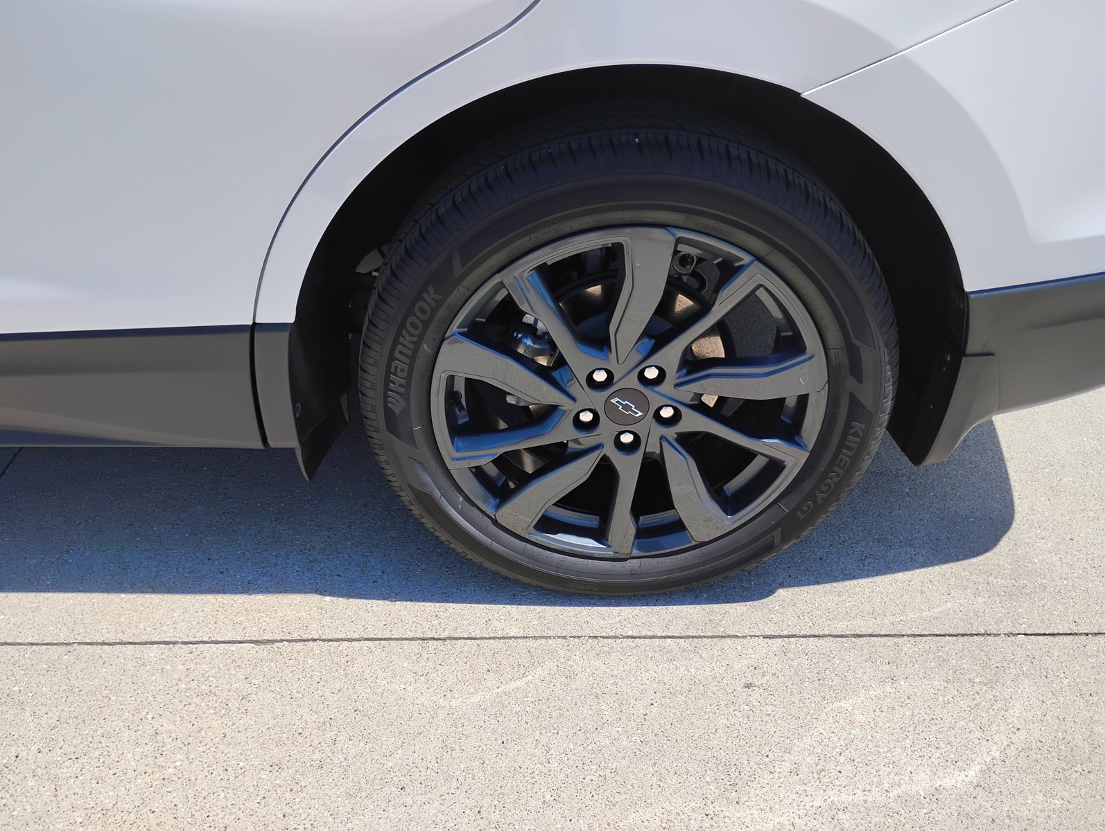 Used 2022 Chevrolet Equinox RS FWD image 32