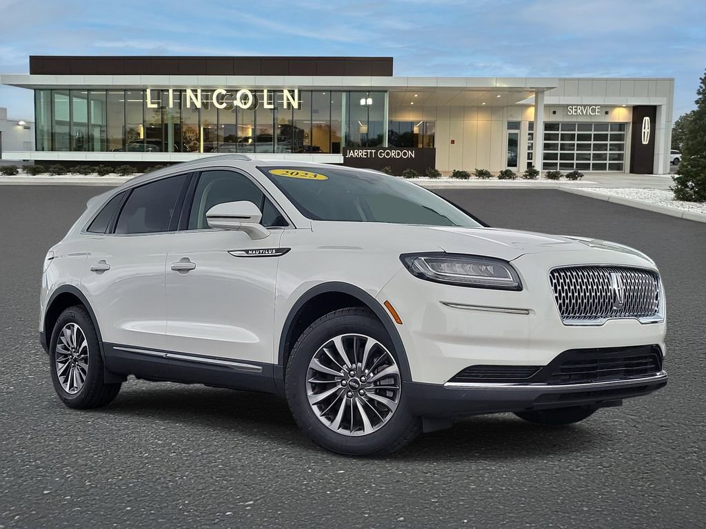 Used 2023 Lincoln Nautilus FWD w/ Premium Package
