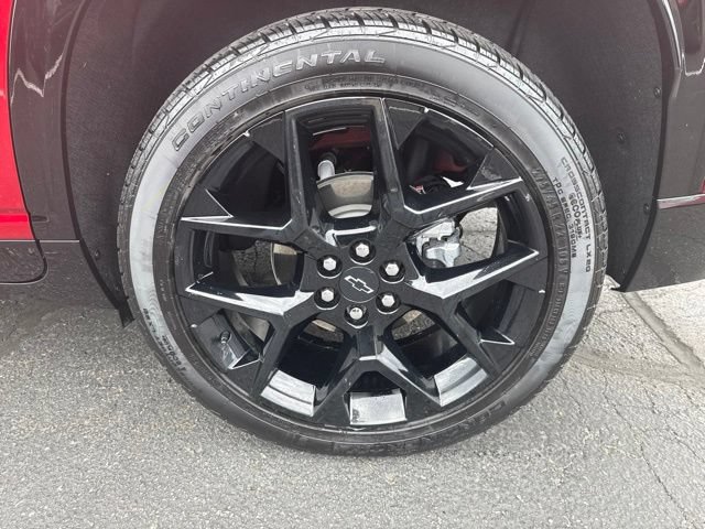 Used 2024 Chevrolet Traverse RS w/ LPO, Floor Liner Package AWD/4WD image 7