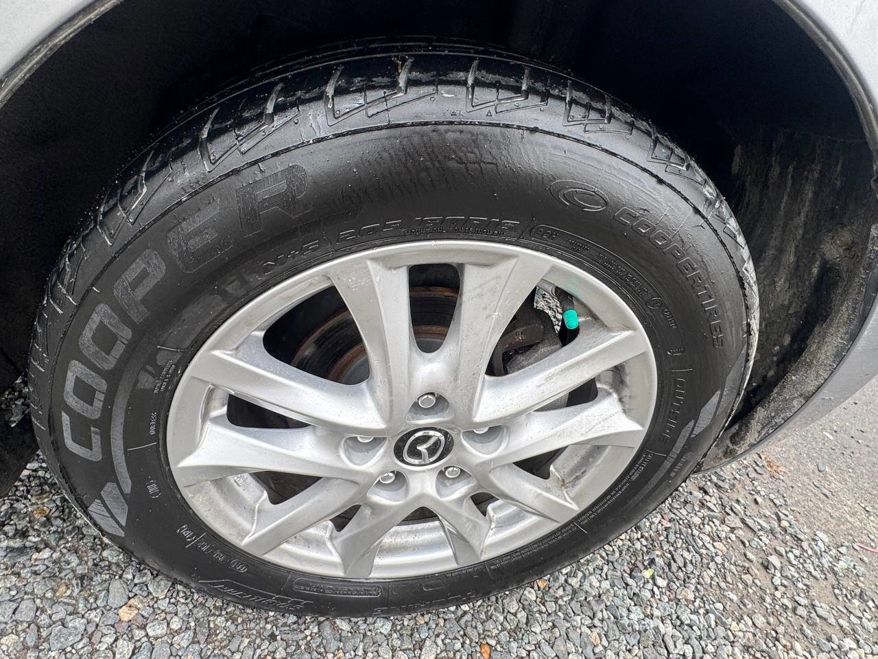 Used 2015 MAZDA MAZDA3 i Touring w/ Technology Package image 29