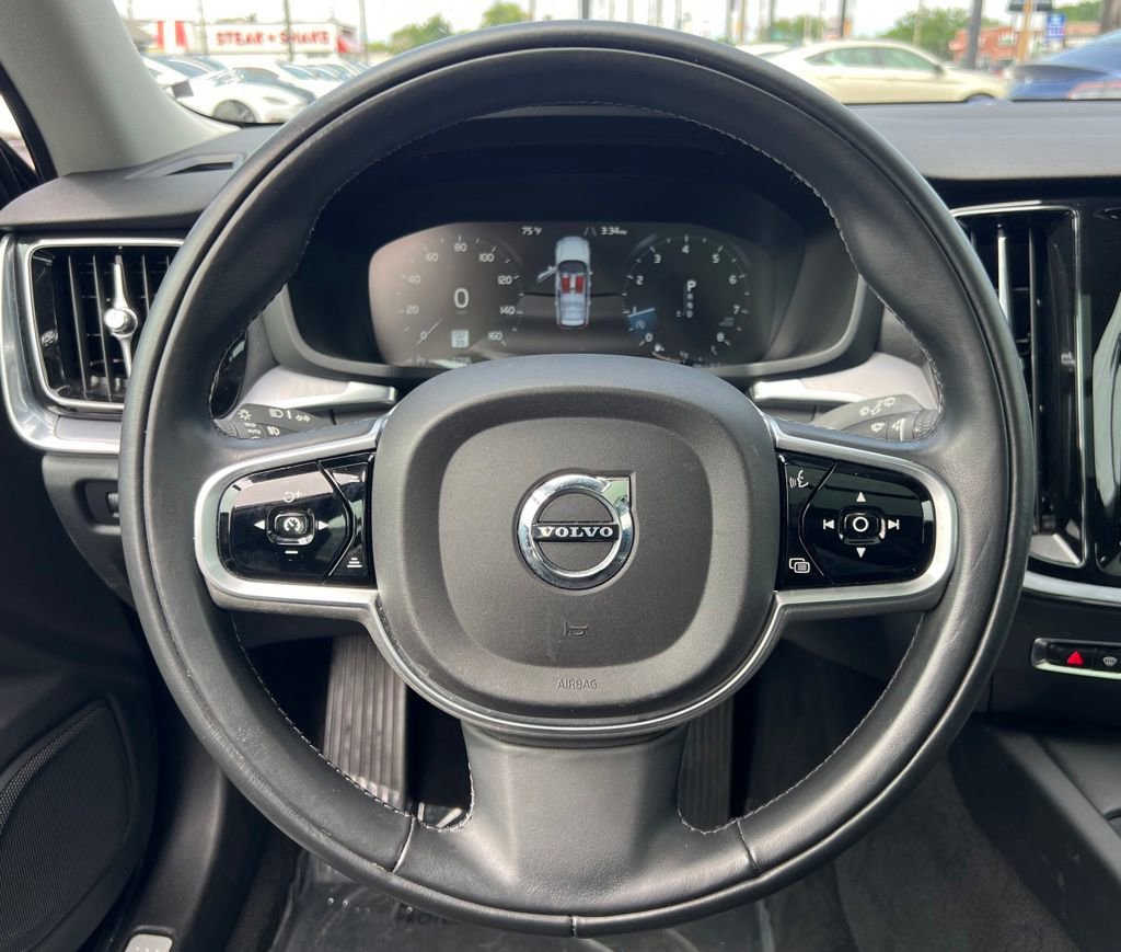 Used 2020 Volvo V60 T5 Momentum FWD image 40