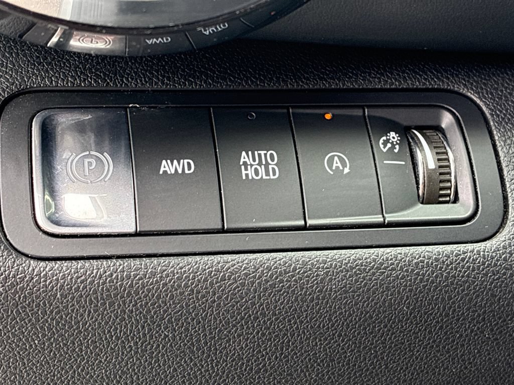 Used 2026 Chevrolet Equinox LT AWD/4WD image 32