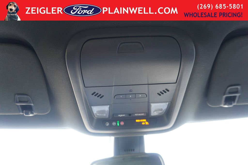 Used 2023 Buick Enclave Essence w/ Sport Touring Edition image 32