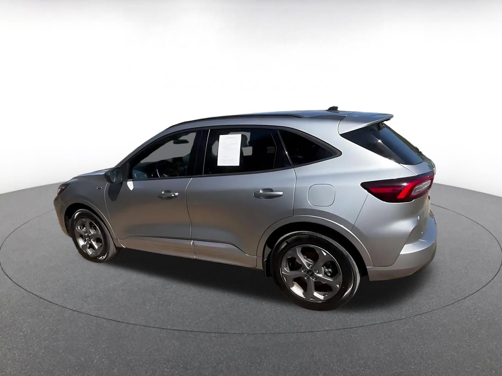 Used 2024 Ford Escape ST-Line image 10