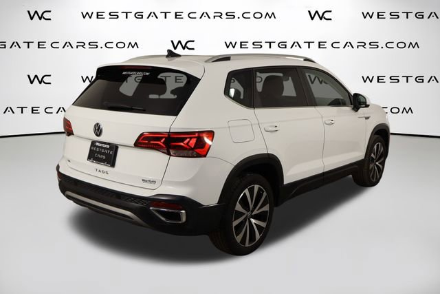 Used 2023 Volkswagen Taos SE w/ Panoramic Sunroof Package image 46