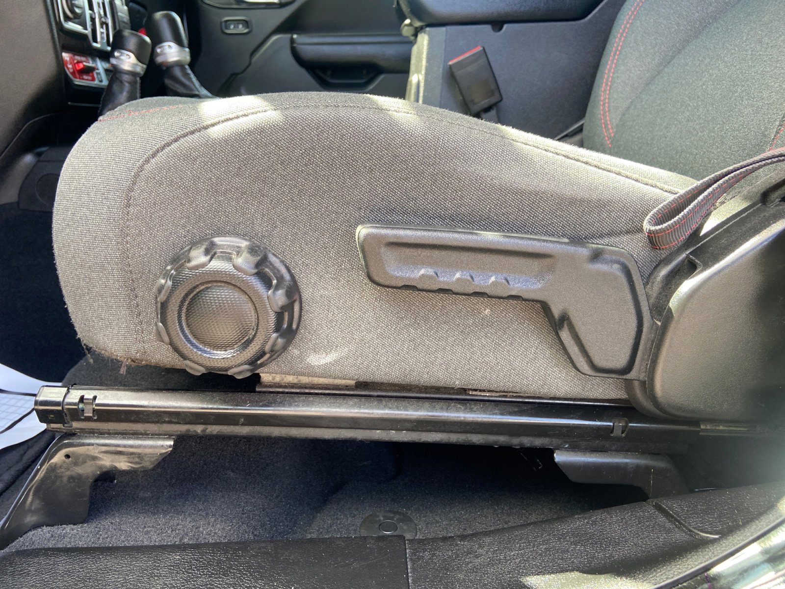 Used 2024 Jeep Wrangler Unlimited Rubicon AWD/4WD image 14