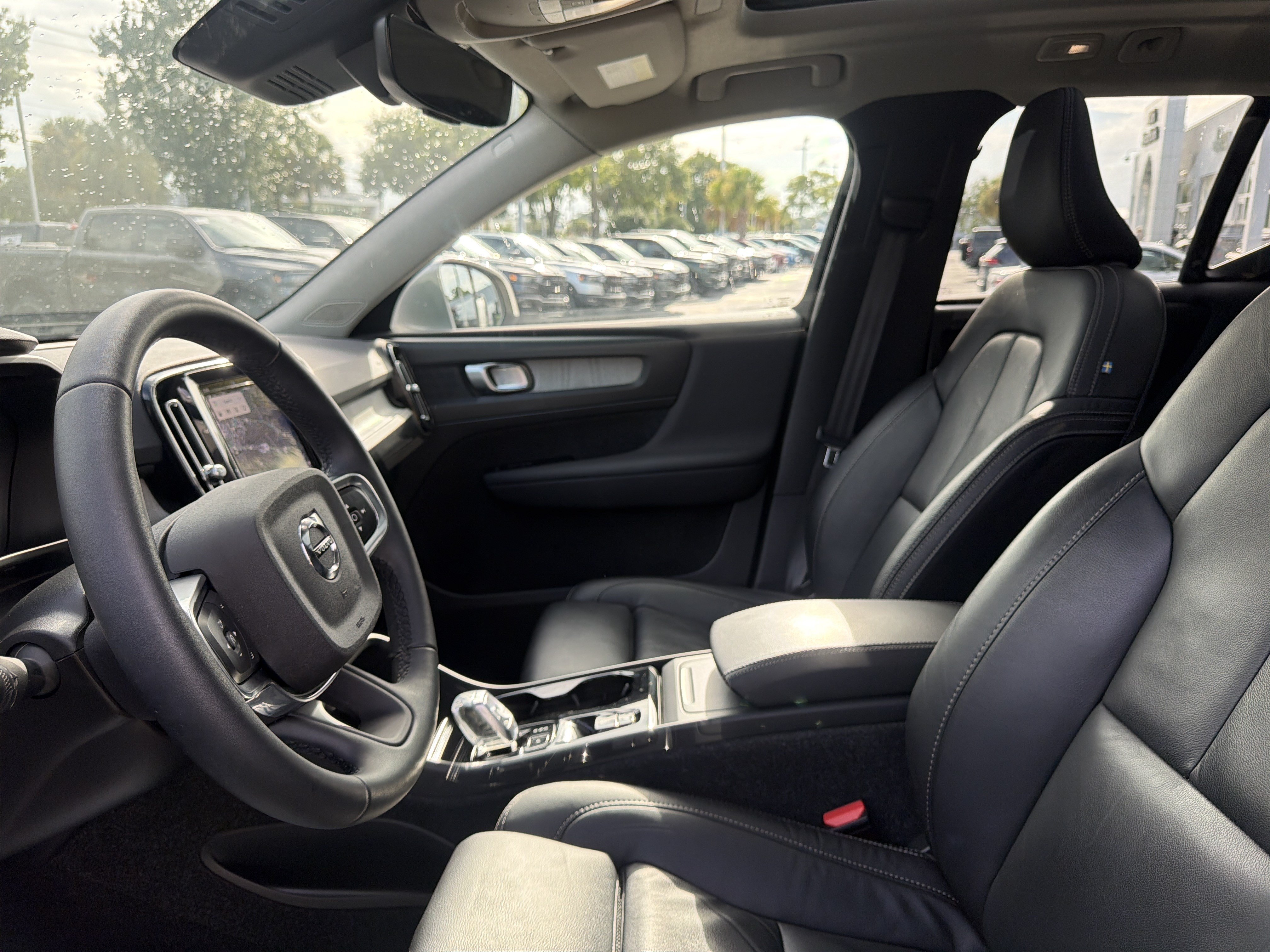 Certified 2023 Volvo XC40 B4 Plus w/ Driver Assist Package FWD image 77