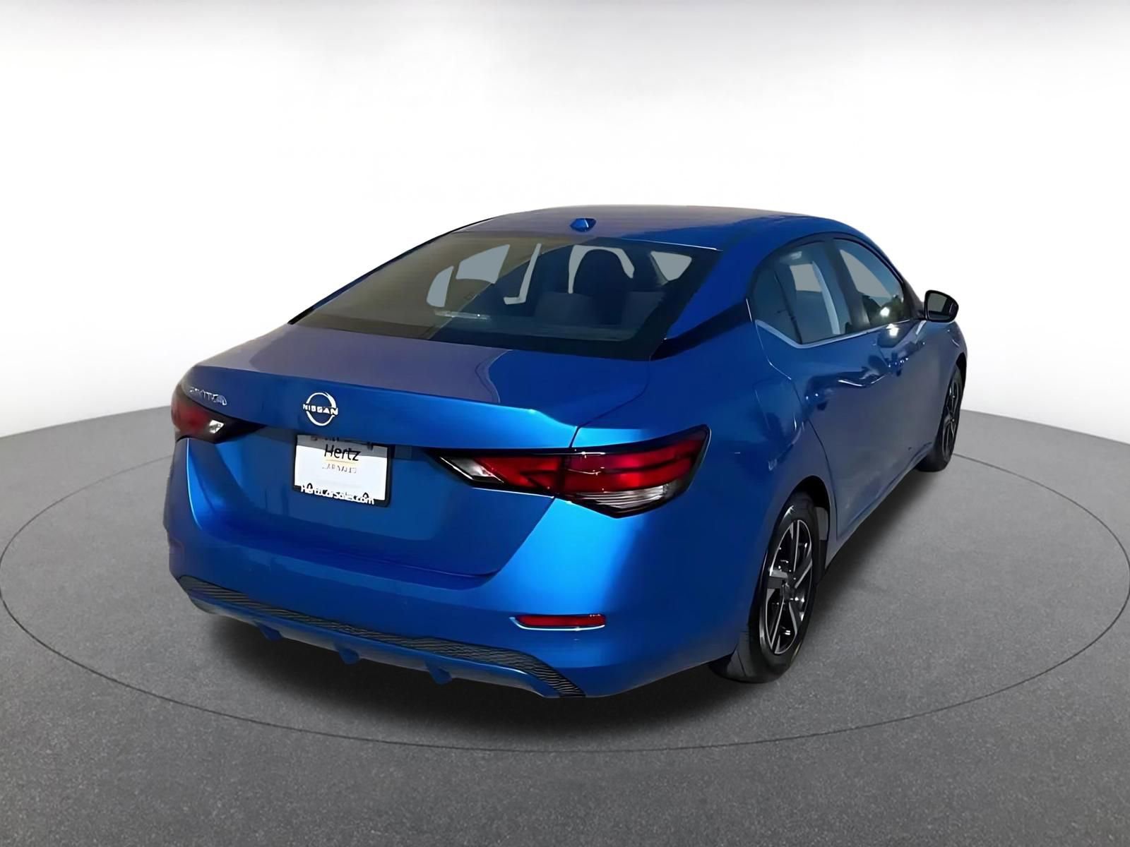 Used 2025 Nissan Sentra SV FWD image 15