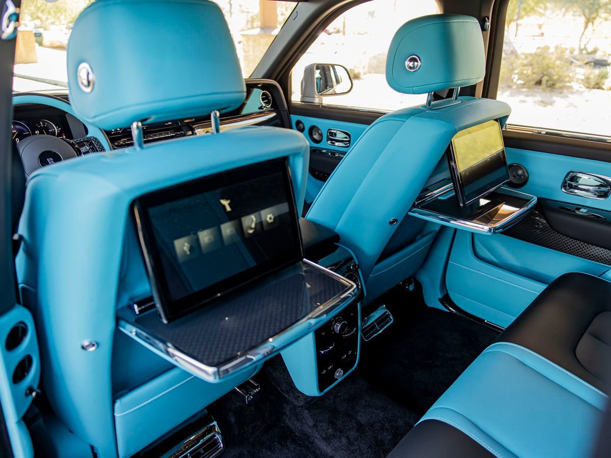 Certified 2025 Rolls-Royce Cullinan Black Badge image 19