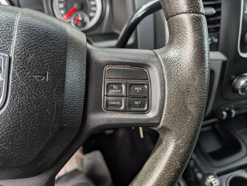 Used 2014 RAM 3500 Tradesman w/ Chrome Appearance Group AWD/4WD image 17