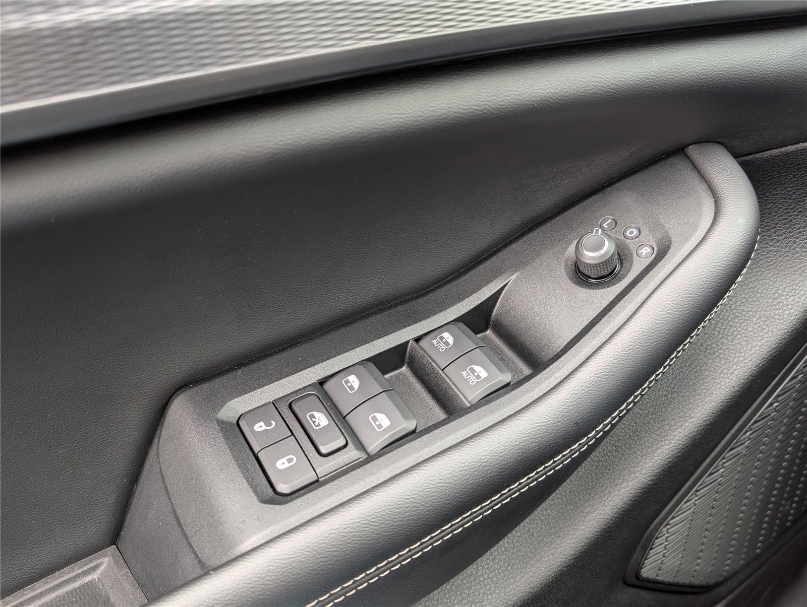 Used 2023 Jeep Grand Cherokee Altitude image 18