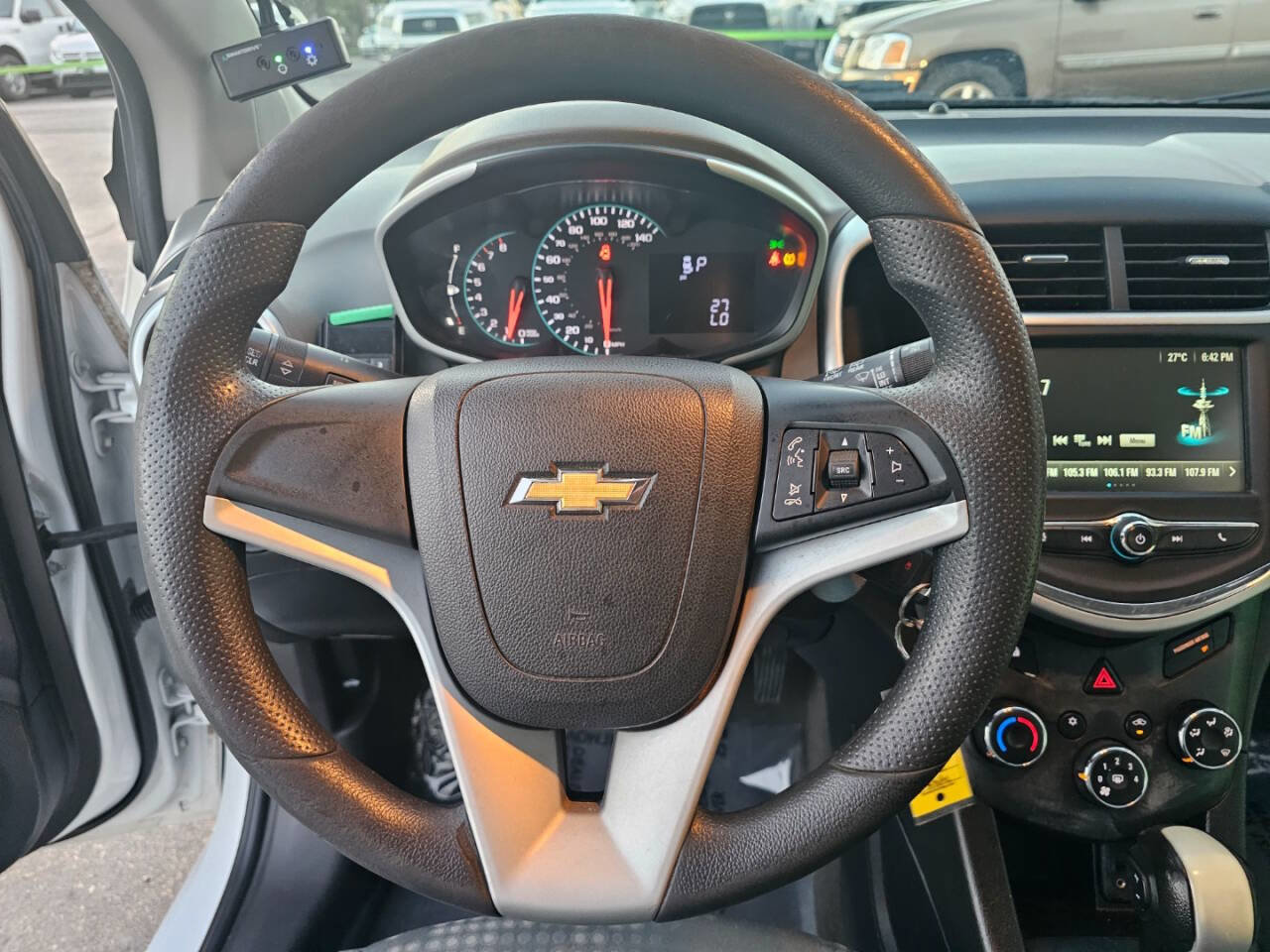 Used 2017 Chevrolet Sonic LT image 30