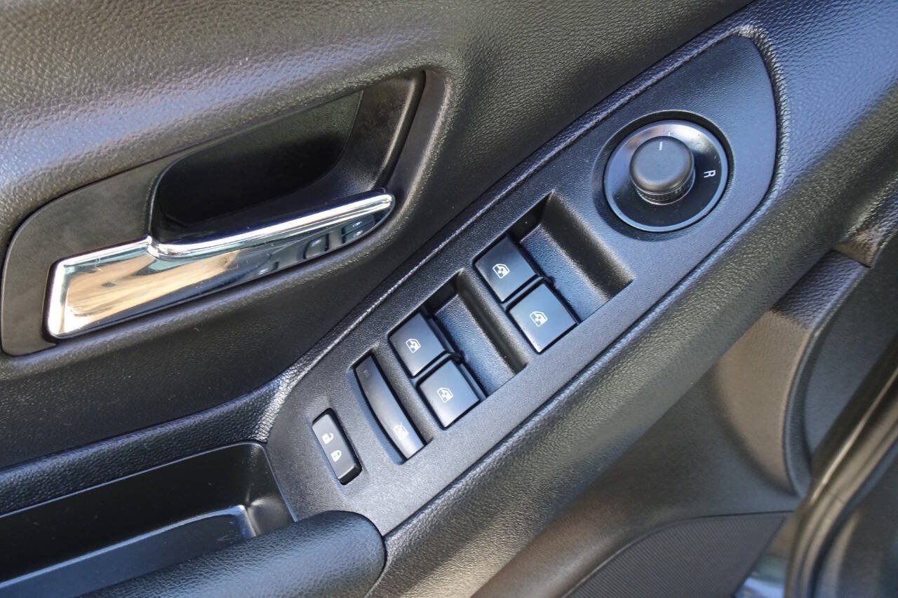 Used 2019 Chevrolet Trax LS AWD/4WD image 12