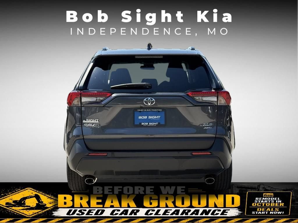 Used 2025 Toyota RAV4 XLE AWD/4WD image 9