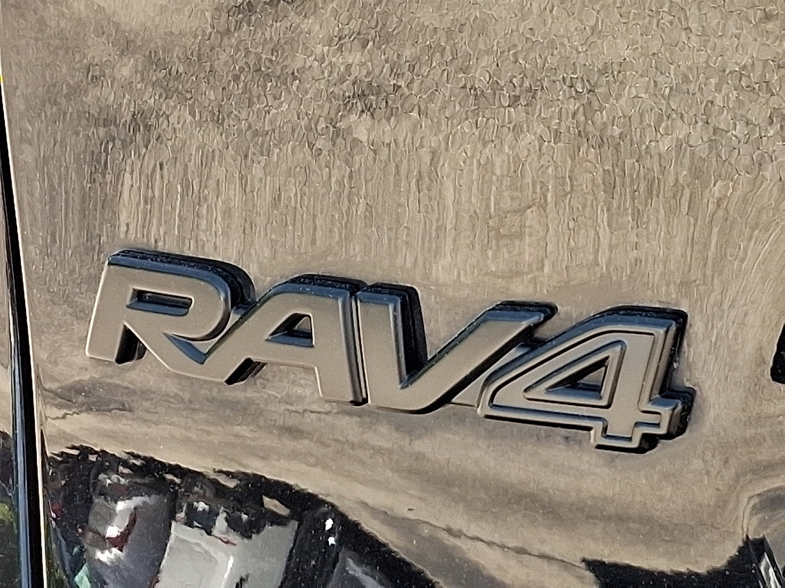 Used 2023 Toyota RAV4 Limited AWD/4WD image 30