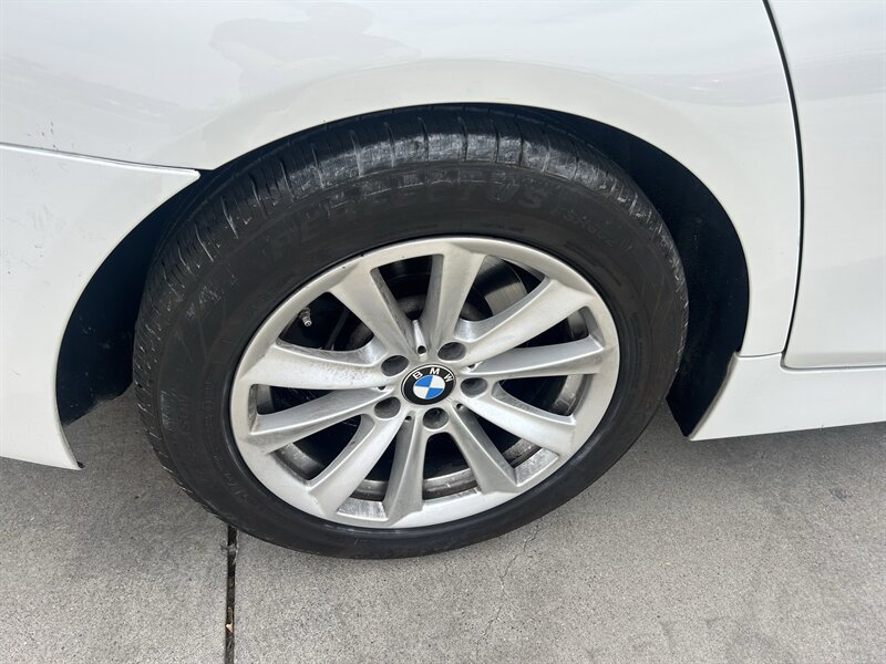 Used 2016 BMW 528i Sedan RWD image 26