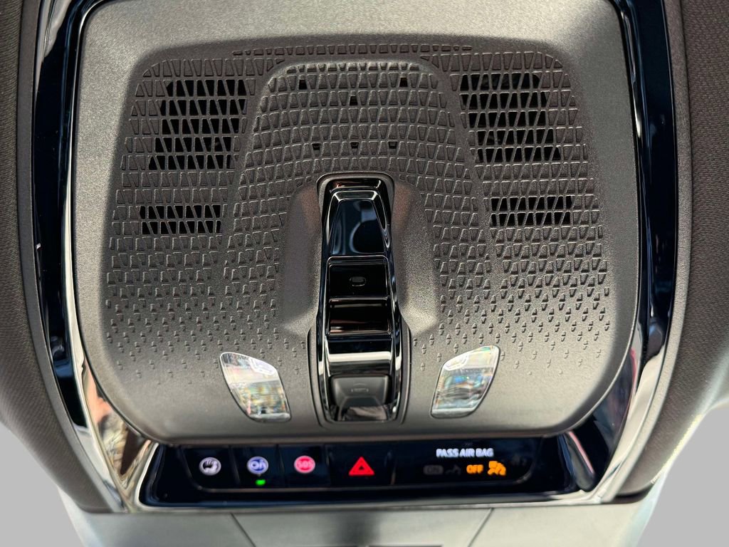 Used 2024 Cadillac Lyriq Luxury w/ LPO, Floor Liner Package image 29