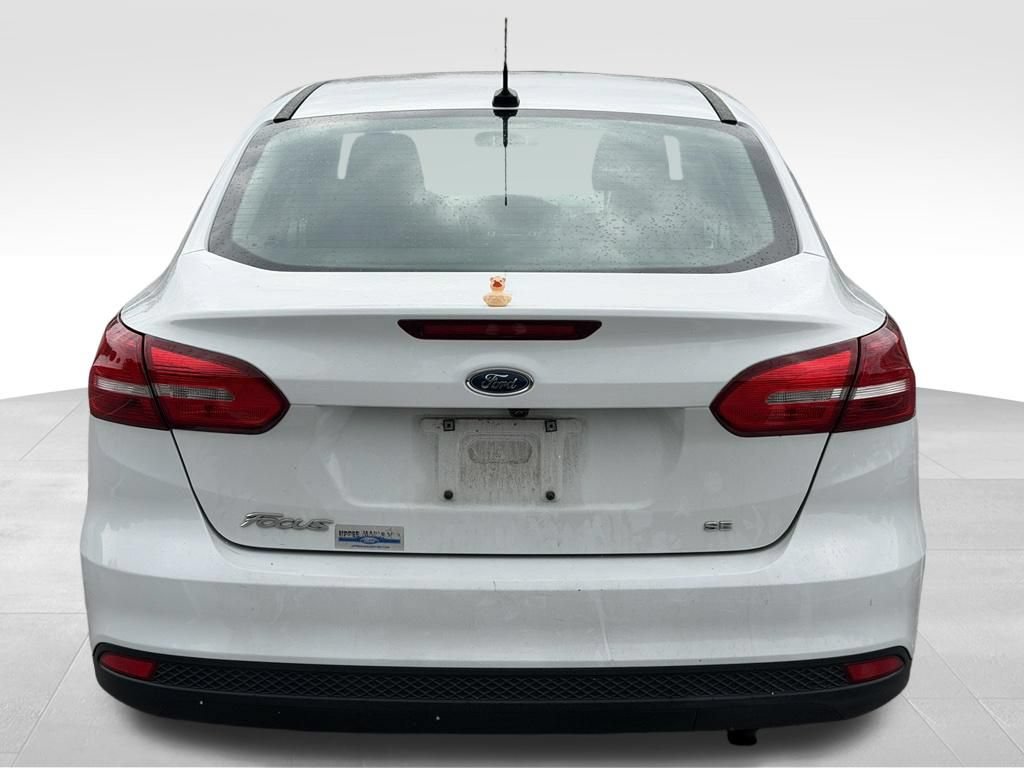 Used 2016 Ford Focus SE FWD image 5