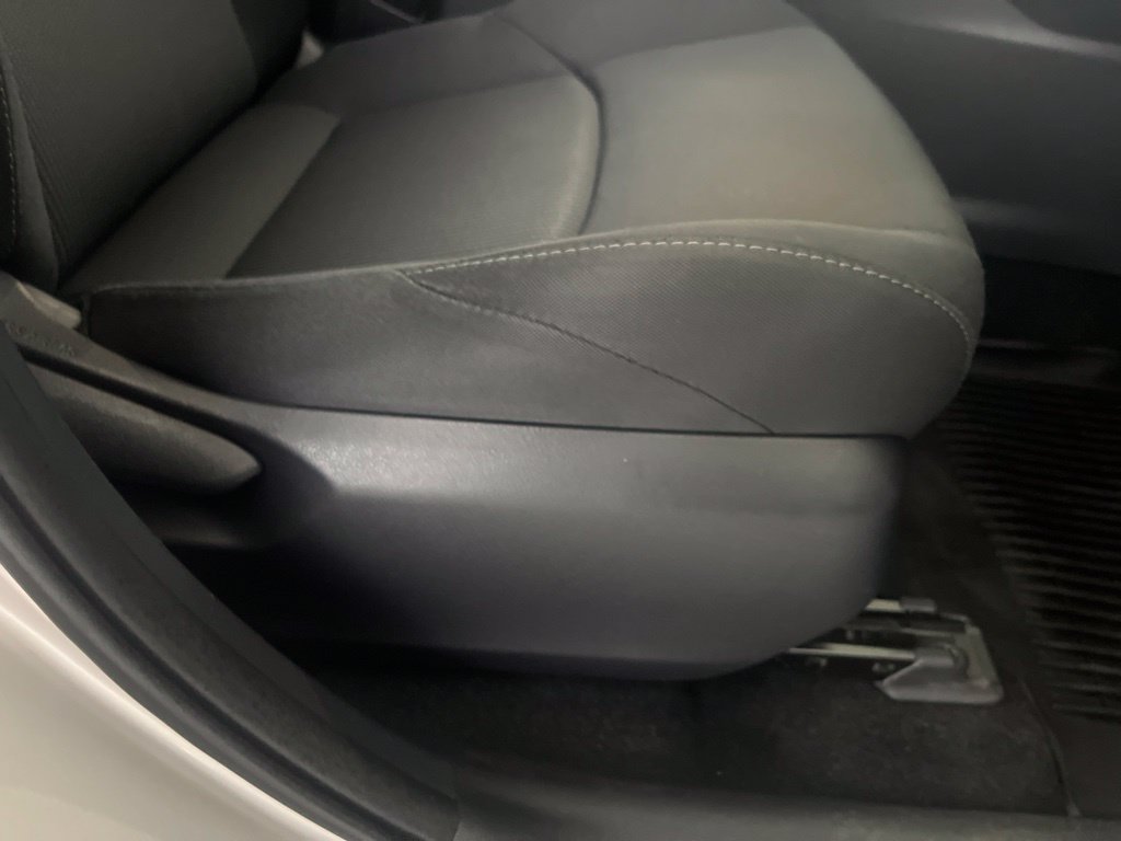 Used 2024 Toyota Venza LE AWD/4WD image 56
