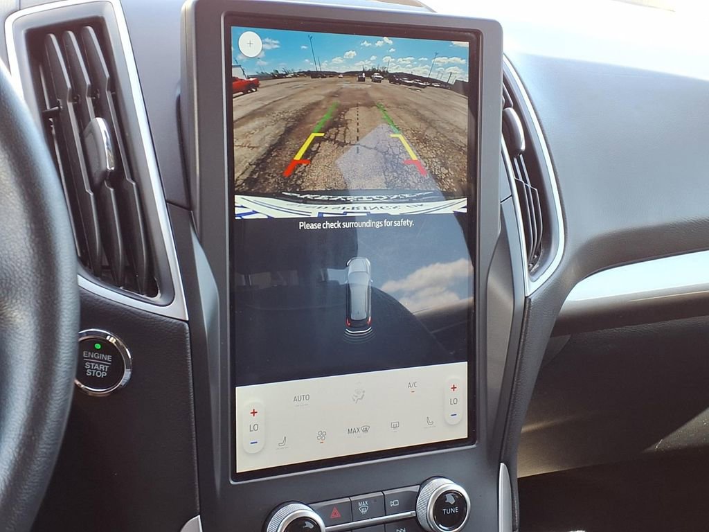 Used 2024 Ford Edge SEL image 12