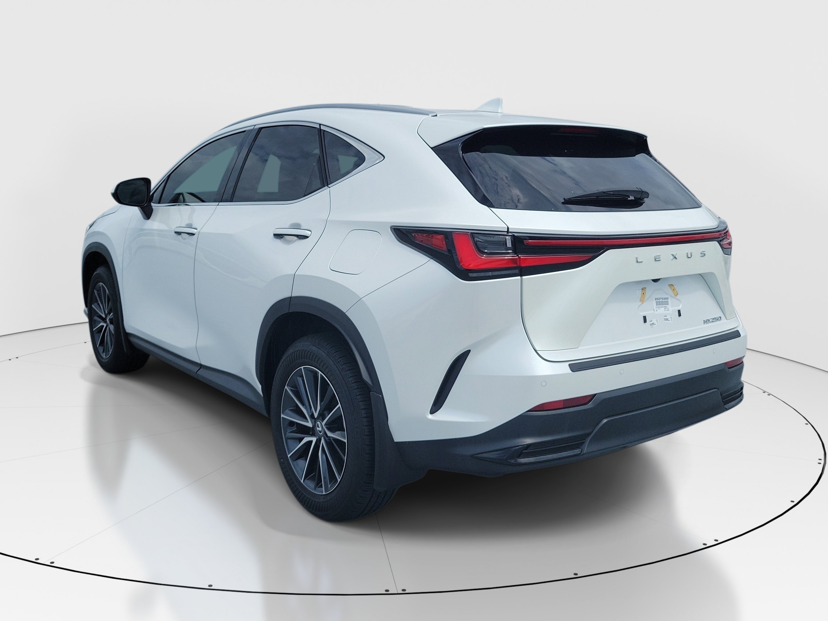 Certified 2025 Lexus NX 250 FWD w/ Accessory Package (K3) image 4