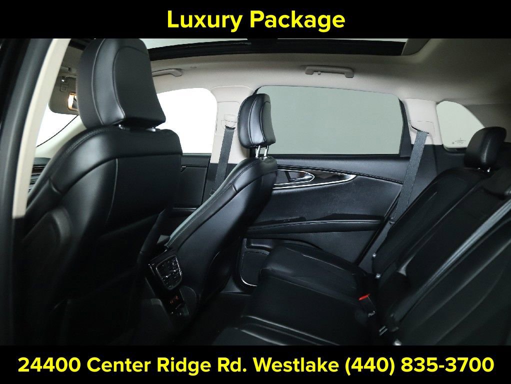 Certified 2023 Lincoln Nautilus Reserve w/ Luxury Package AWD/4WD image 15